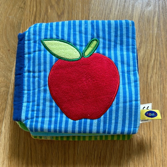 Picture book with rattle in fabric, made in Germany! - Picture 6 of 6